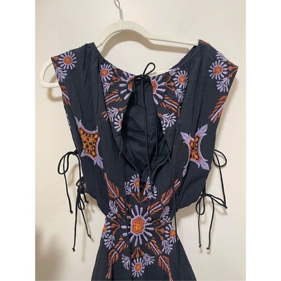Free People -Sardinia Sun Embroidered Cutout Minidress Size 2 - Picture 7 of 8